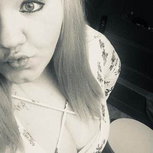 Meet your Posher, Tori ray